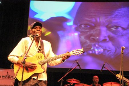 Tuku on stage with Hugh Masekela, Soweto, September 2014 | FungaiFoto Tuku on stage with Hugh Masekela, Soweto, September 2014 | FungaiFoto